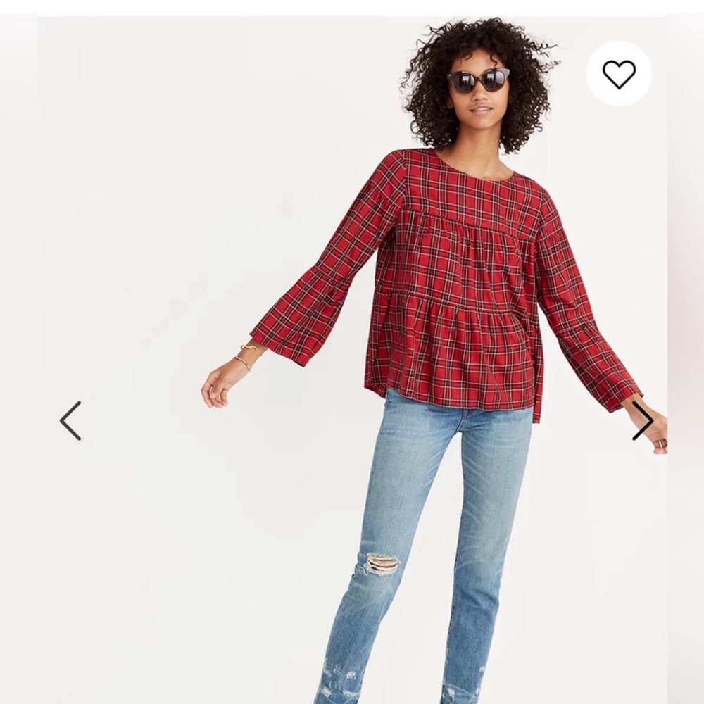 Get this in time for Christmas! 🎄Red Plaid Long Sleeve Top